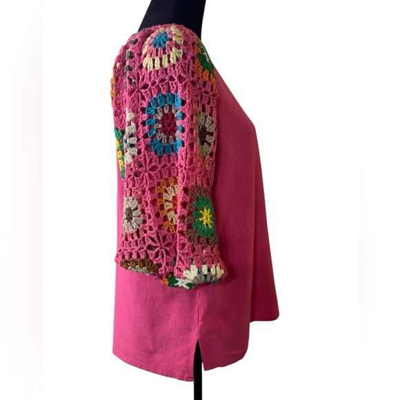 Umgee Pink with Colorful Flower Crochet Sleeves Women Medium Blouse - Picture 4 of 7
